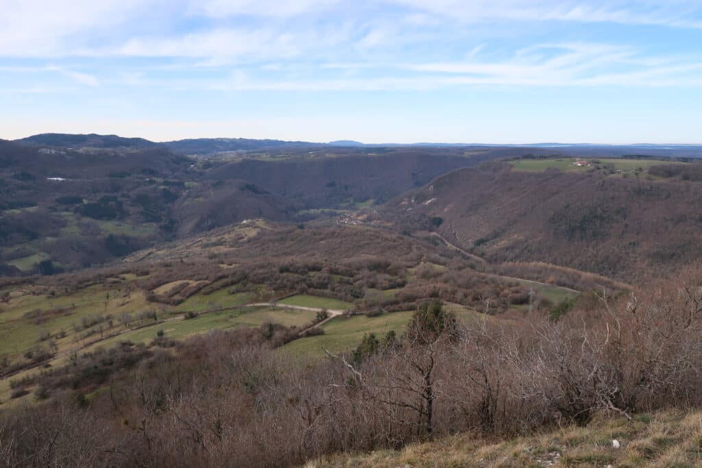 5 Vue sur moyenne vallee de la Loue